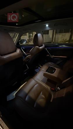 جیلی ئەزکارا